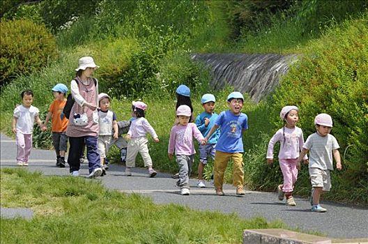 二胎家庭日本旅遊安排多少,在日本生二胎