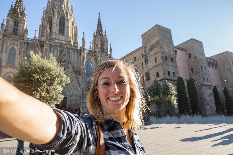 西班牙旅遊美女個人照片,西班牙旅遊美女個人照片真實